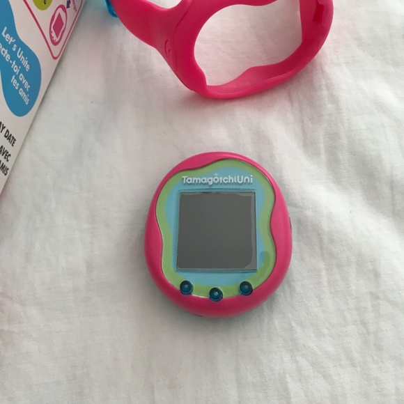 Tamagotchi Uni Pink Green Blue With Watch Wrist Band Screen Protector - Picture 4 of 16